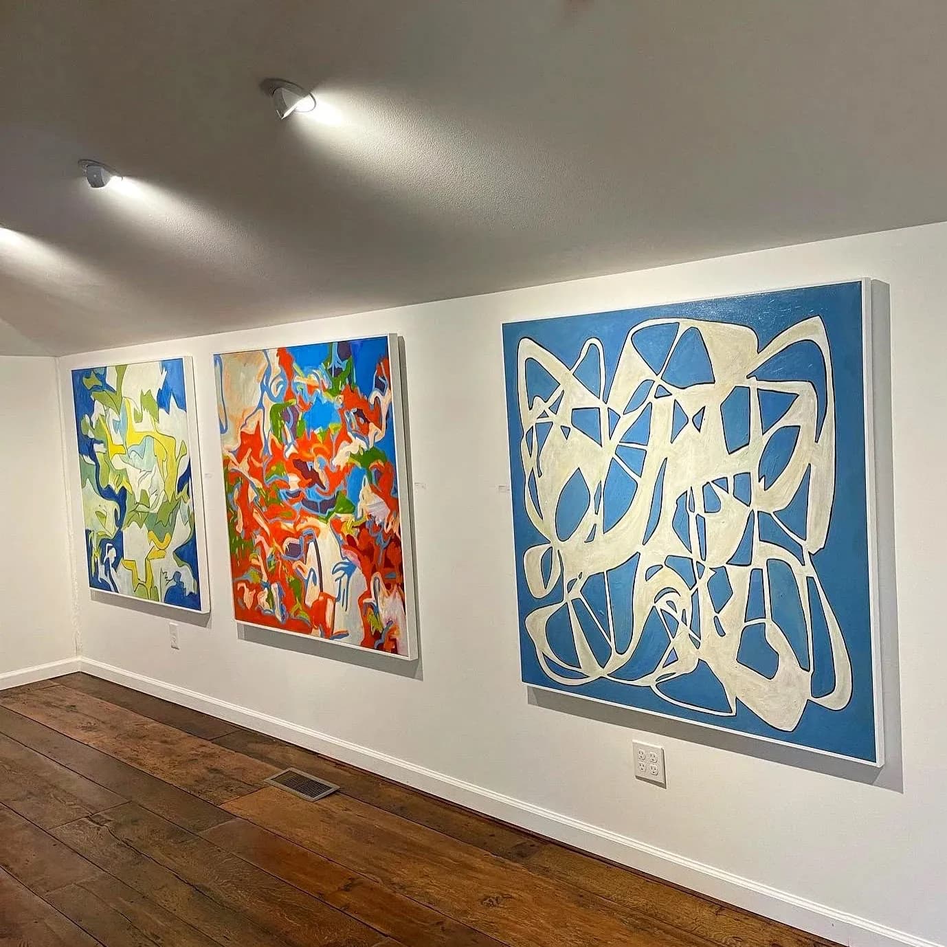 Steven W. Miller’s paintings exhibited at AmArtHouse